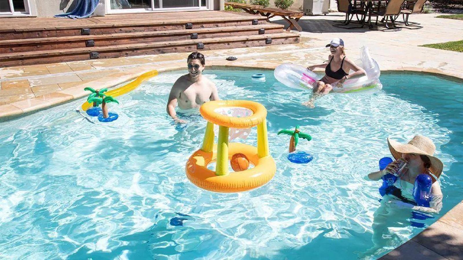 Swimming pool floats clearance best time to buy? Save money this season easily!