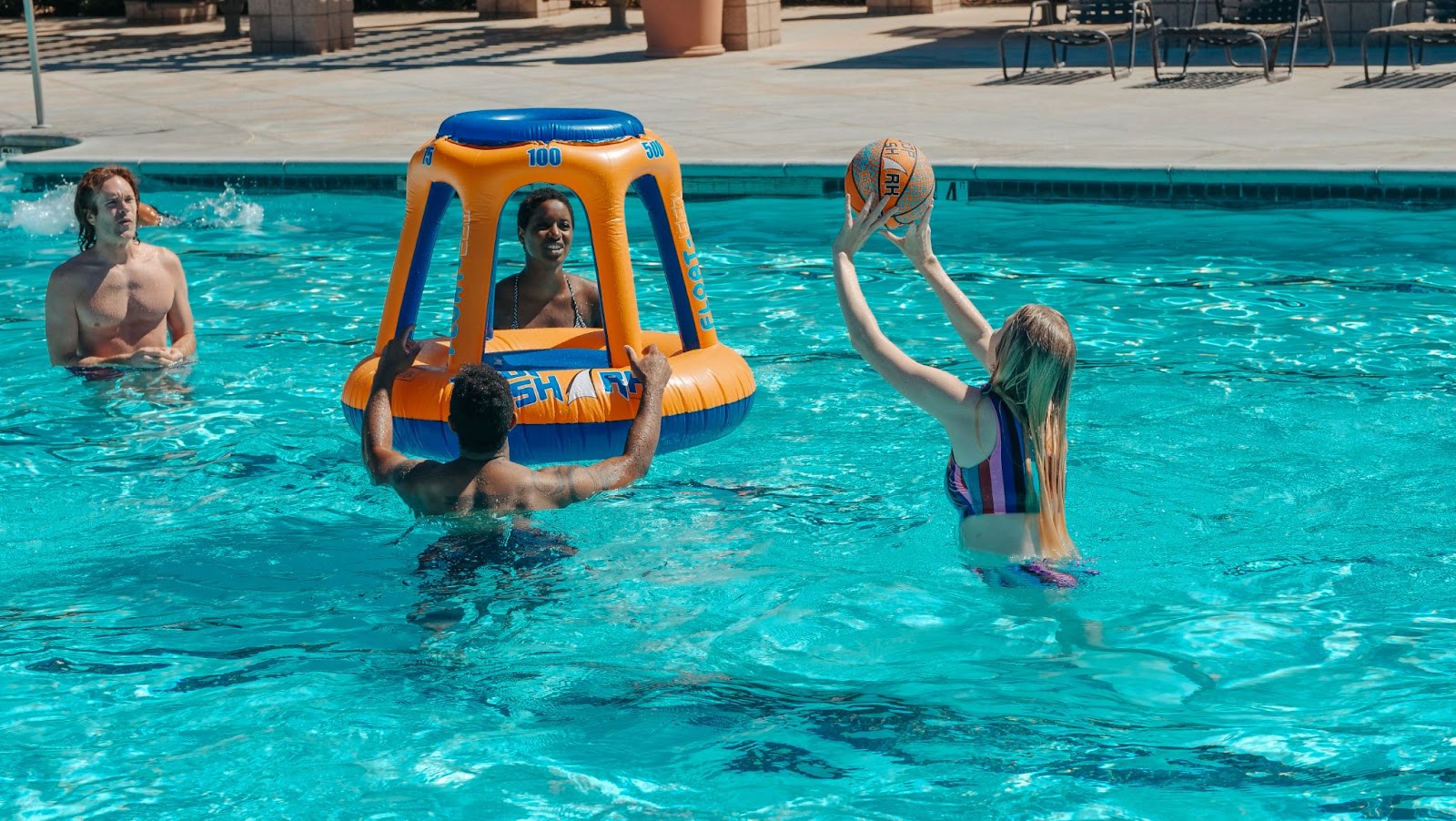 Inflatable vs Foam Swimming Pool Toys and Floats Which Lasts Longer