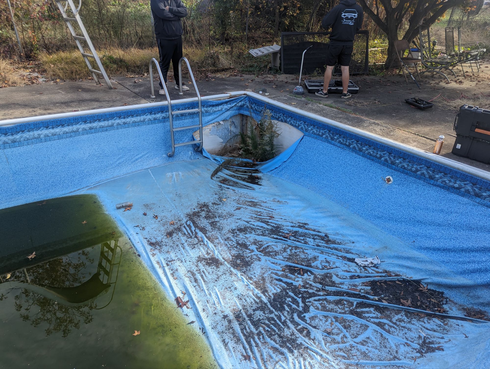 Swimming pool water cannon maintenance tips? Fix leaks fast with these tricks!